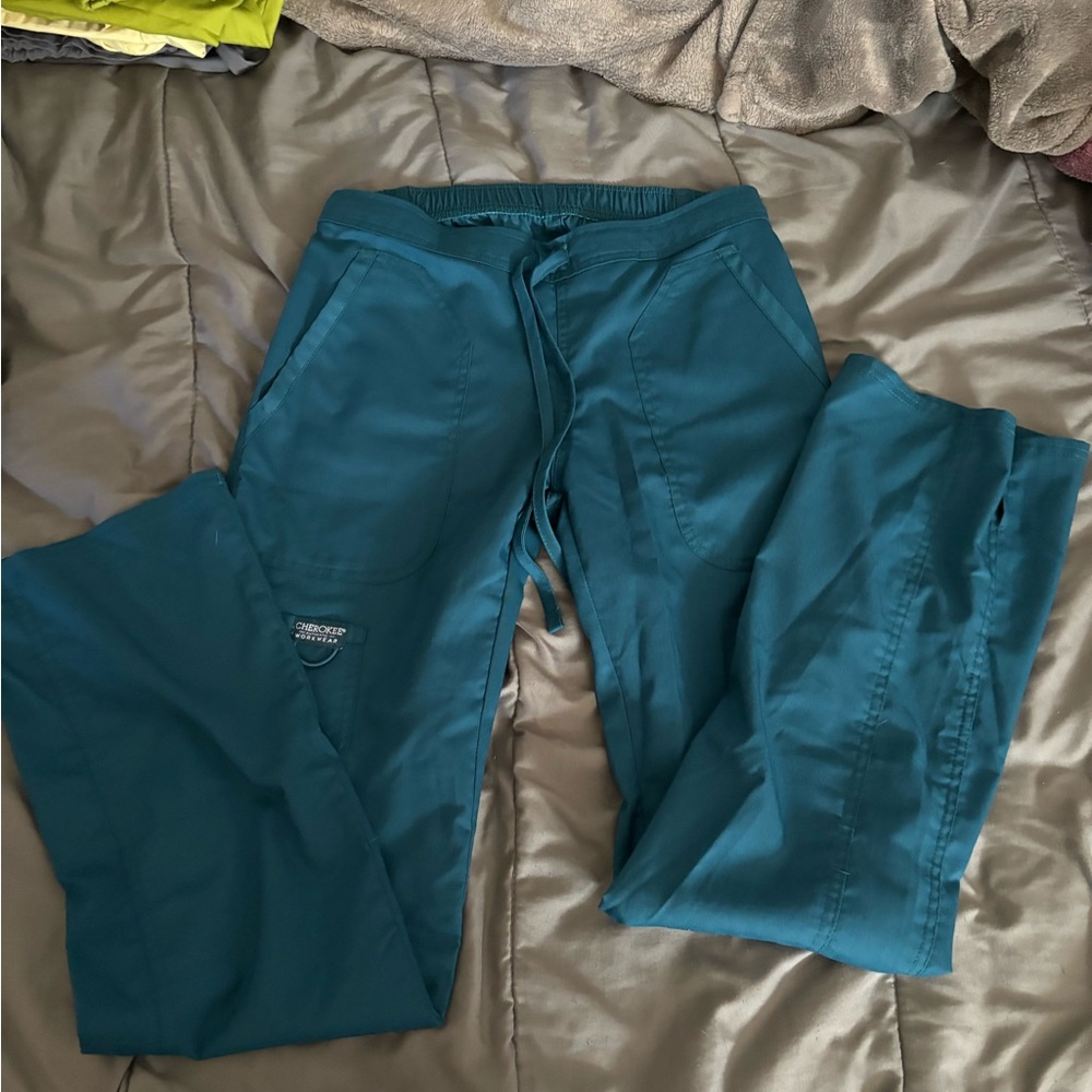 Cherokee scrub set with 3 tops